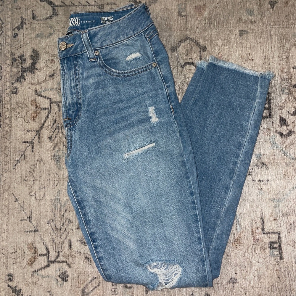 Rewatch Ripped High Rise Vintage Jeans